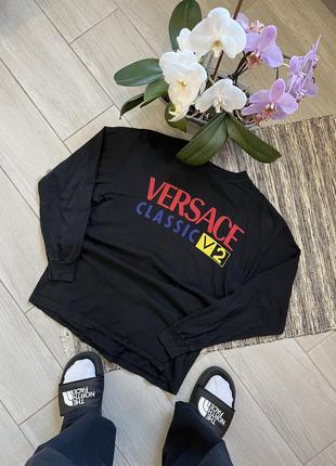 Вінтажний лонгслів versace classic v2 лонг з великим логотипом versace