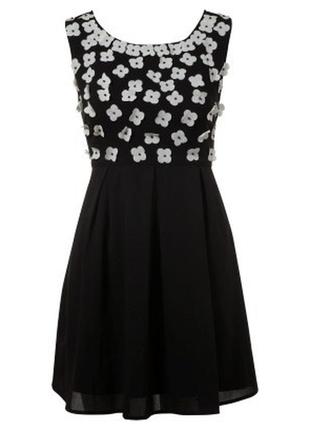 Нарядное платье в школу