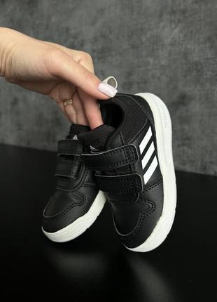 Дитячі кросівки adidas1 фото