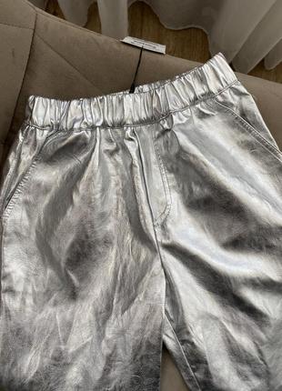 Нові трендові срібні брюки zara7 фото