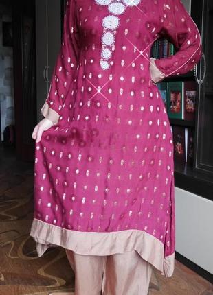 Индийский восточный костюм. сари.2 фото