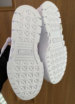 Білі кросівки на грубій підошві масивні кросівки оригінал puma mayze новые белые кроссовки мастичные кроссовки на платформе2 фото