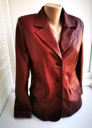 Красивый женский жакет из натуральной кожи