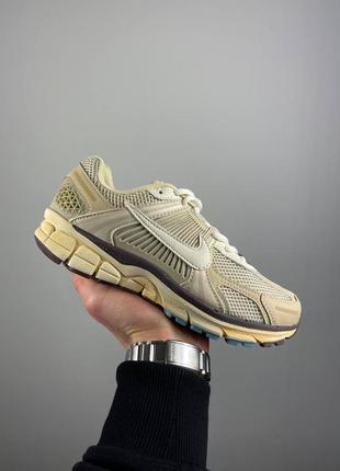 Кросівки nike zoom vomero 5