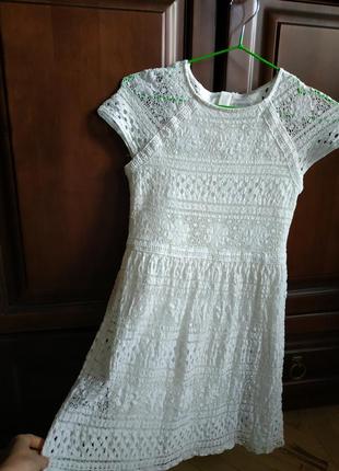 Красивое белое кружевное платье на 12-13 лет