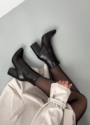 Стильные кожаные демисезонные ботильоны 😍