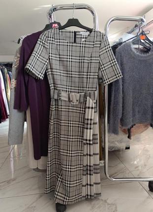 Плаття жіноче оригінальнного покрою