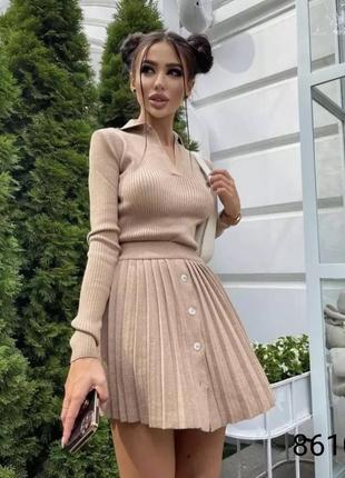 Костюм поло з довгим рукавом спідниця пліссе на гудзиках