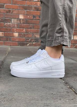 Женские кроссовки nike air force 1 low белые кожаные найк аир форс лав (b)