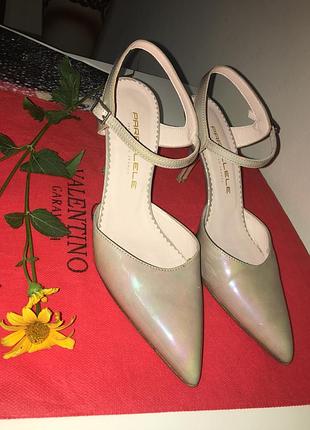 Шкіряні французькі туфлі з відкритою п'ятою parallele р5 38