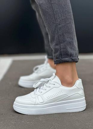 Кросівки жіночі білі на платформі з еко шкіра