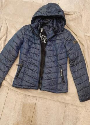 Фірмова демисезонна куртка