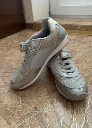Кросівки geox