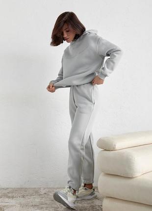 Утепленный женский спортивный костюм с капюшоном - серый цвет, l (есть размеры)5 фото