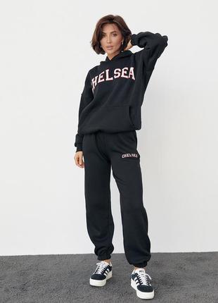 Женский спортивный костюм на флисе с принтом chelsea - черный цвет, l (есть размеры)