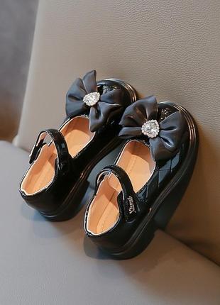 Туфлі для дівчаток в описі дві ціни