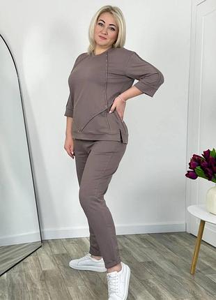 Женский повседневный брючный костюм (размеры 56/58)
