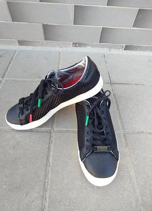 Кросівки кеди adidas, в чудовому стані