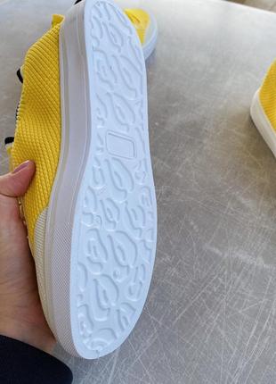 Дуже круті яскраво жовті кросівки/наложка3 фото