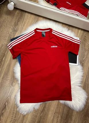 Футболка adidas