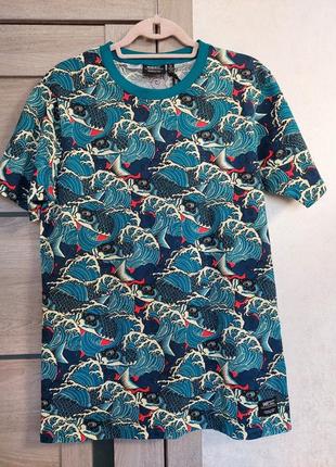 Крутейшая мужская котоновая футболка, для любителей рыбалки wesc(размер m-l)