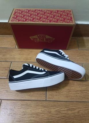 Кеди vans на платформі old skool plat vn0a3b3uy2812 фото