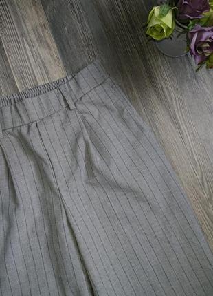 Красивые серые женские брюки bershka р.xs штаны3 фото