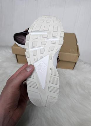 Кросівки жіночі nike air huarache run premium txt (aa0523-202)5 фото