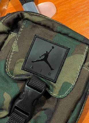 Nike jordan jumpman air pouch 9a0399-650 сумка на плечо оригинал унисекс борсетка маленькая камуфляж7 фото