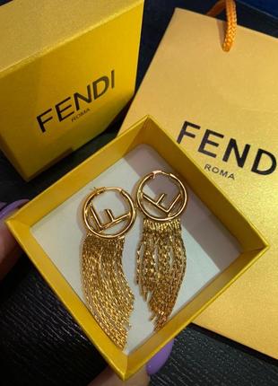 Длинные серьги с лого