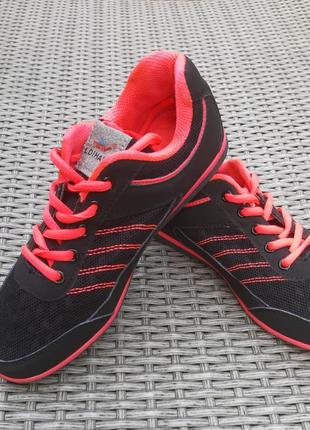 Кроссовки кеды мокасины