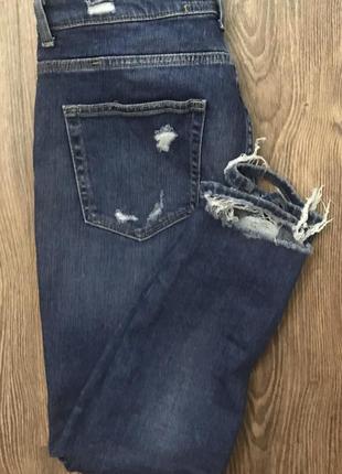 Новые рваные джинсы zara1 фото