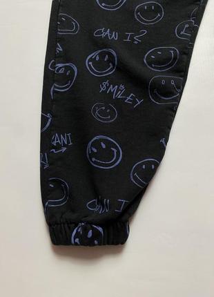 Спортивні штани karl kani x smiley signature sweatpants8 фото