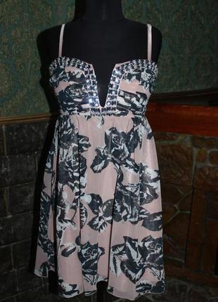 Красиве нарядне плаття з декором з - м