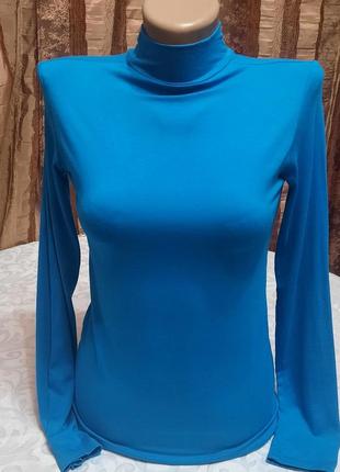 Гольф-водолазка