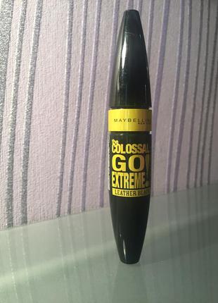 Туш для ресниц черная  maybelline the colossal go extreme1 фото