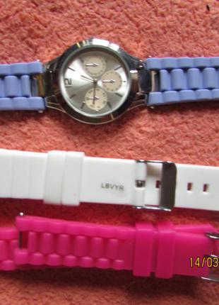 Часы +3  ремешка