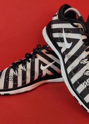 Кроссовки nike free run 40р. 25.5 см