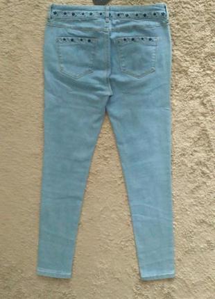 Голубые джинсы c вышивкой  cache cache р.l5 фото