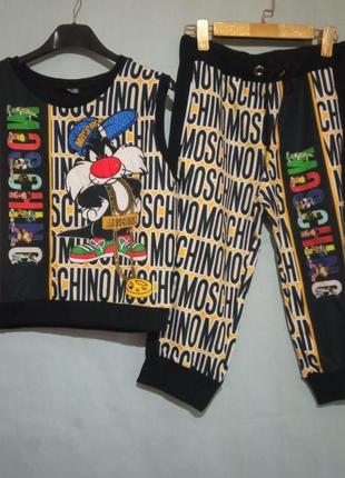 Moschino sports: костюмчик