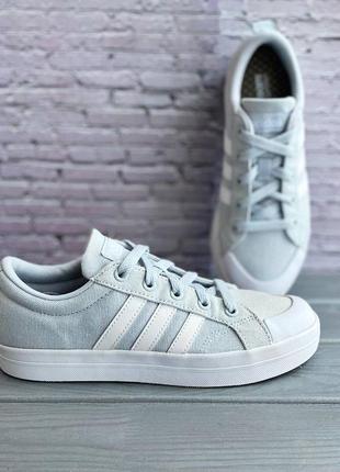 Кроссовки adidas bravada