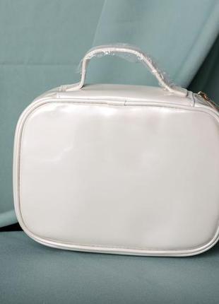 Косметичка мері кей3 фото