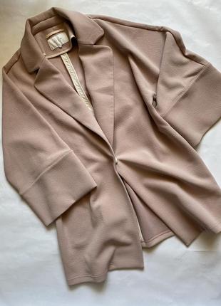 Стильное пальто