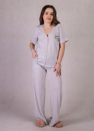 Женская летняя пижама на кнопках с брюками серый