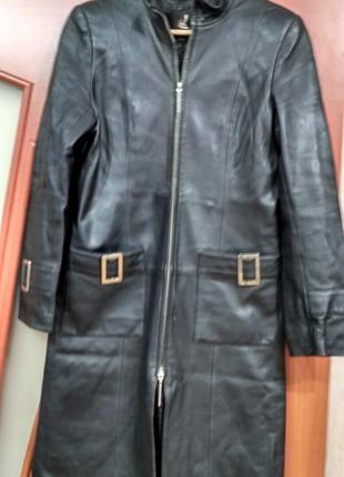Шикарный кожаный плащ