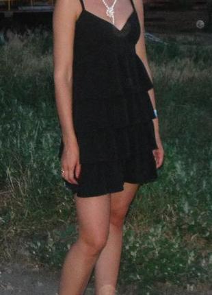 Продам гарне чорне плаття на тонких бретелях