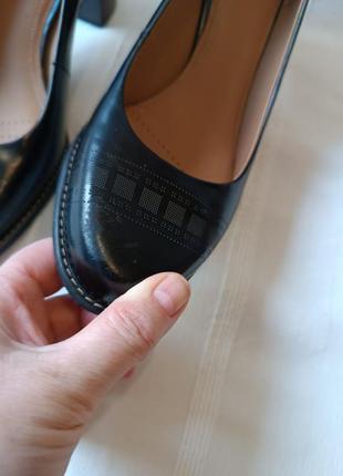Жіночі  шкіряні туфлі clarks artisan р.39,5 устілка 25,8см8 фото