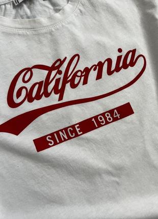 Актуальний топ з надписом california3 фото