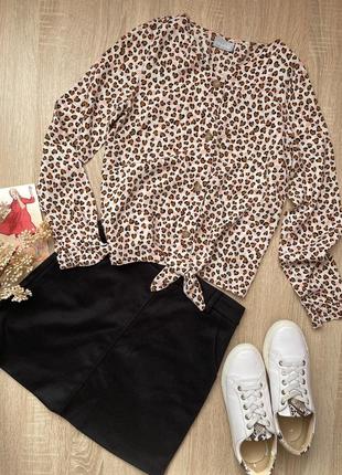 Блузка леопардова на ґудзиках зав’язки внизу1 фото