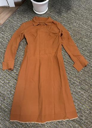 Коричнева ретро сукня шерсть з лавсаном з комірцем довгий рукав